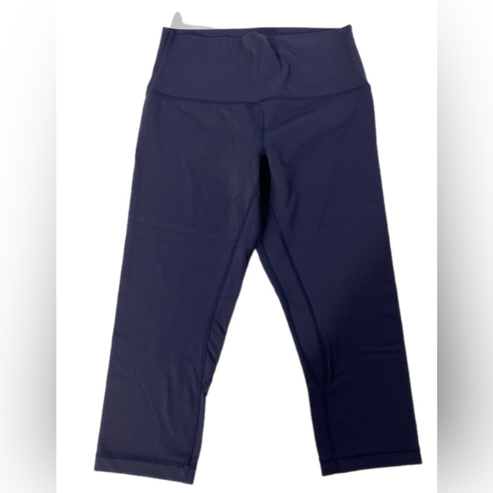 Lululemon Align Crop 19” Deep Indigo size 8 excellent condition⚽️